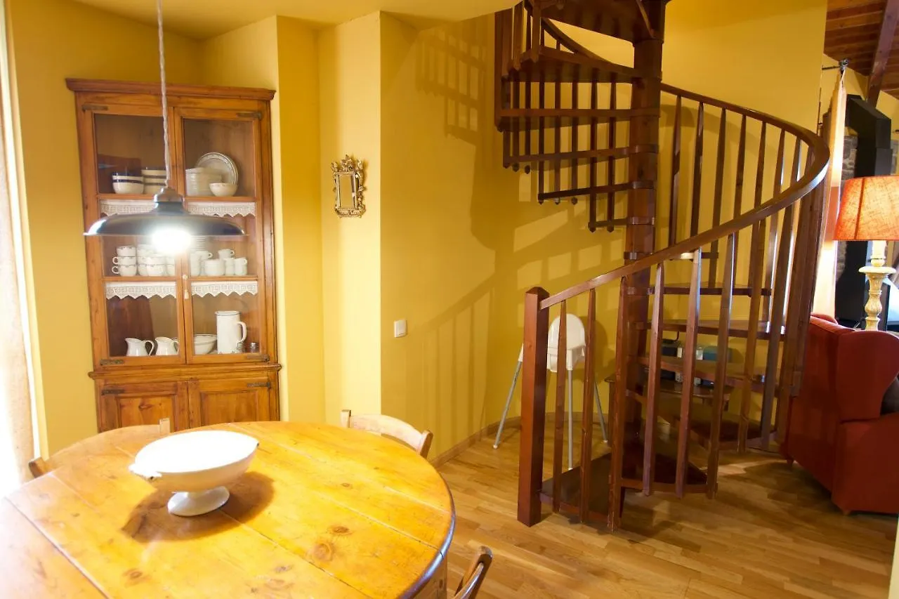 Apartament Cadi Apartment Alp 0*,